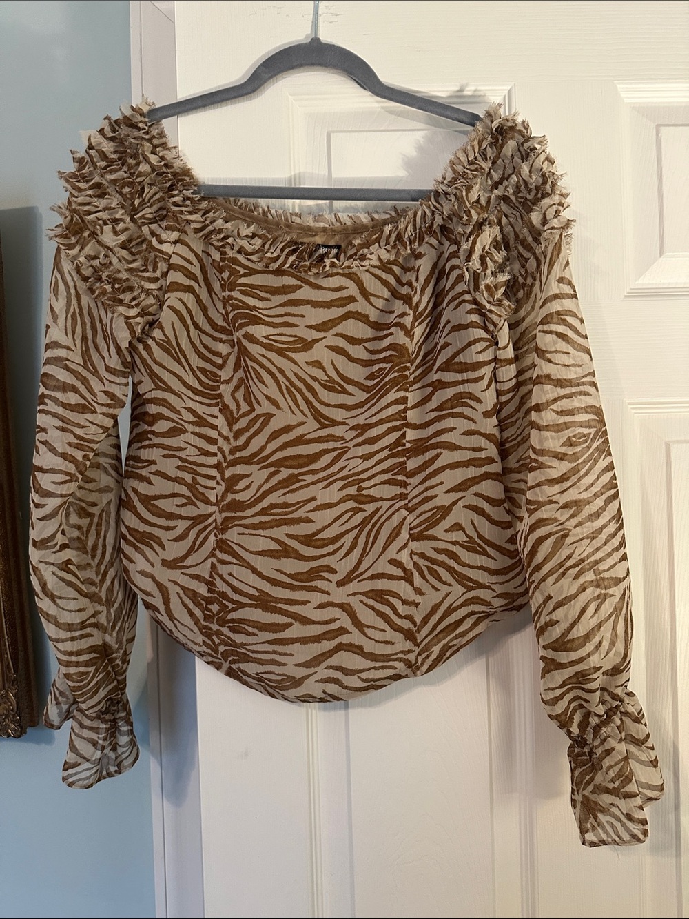 Off-Shoulder Ruffle Zebra-Print Blouse in Beige/Brown